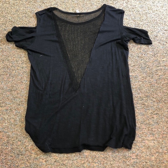 3/$30 LF Emma & Sam Deep V Mesh Cold Shoulder Top - Picture 3 of 4